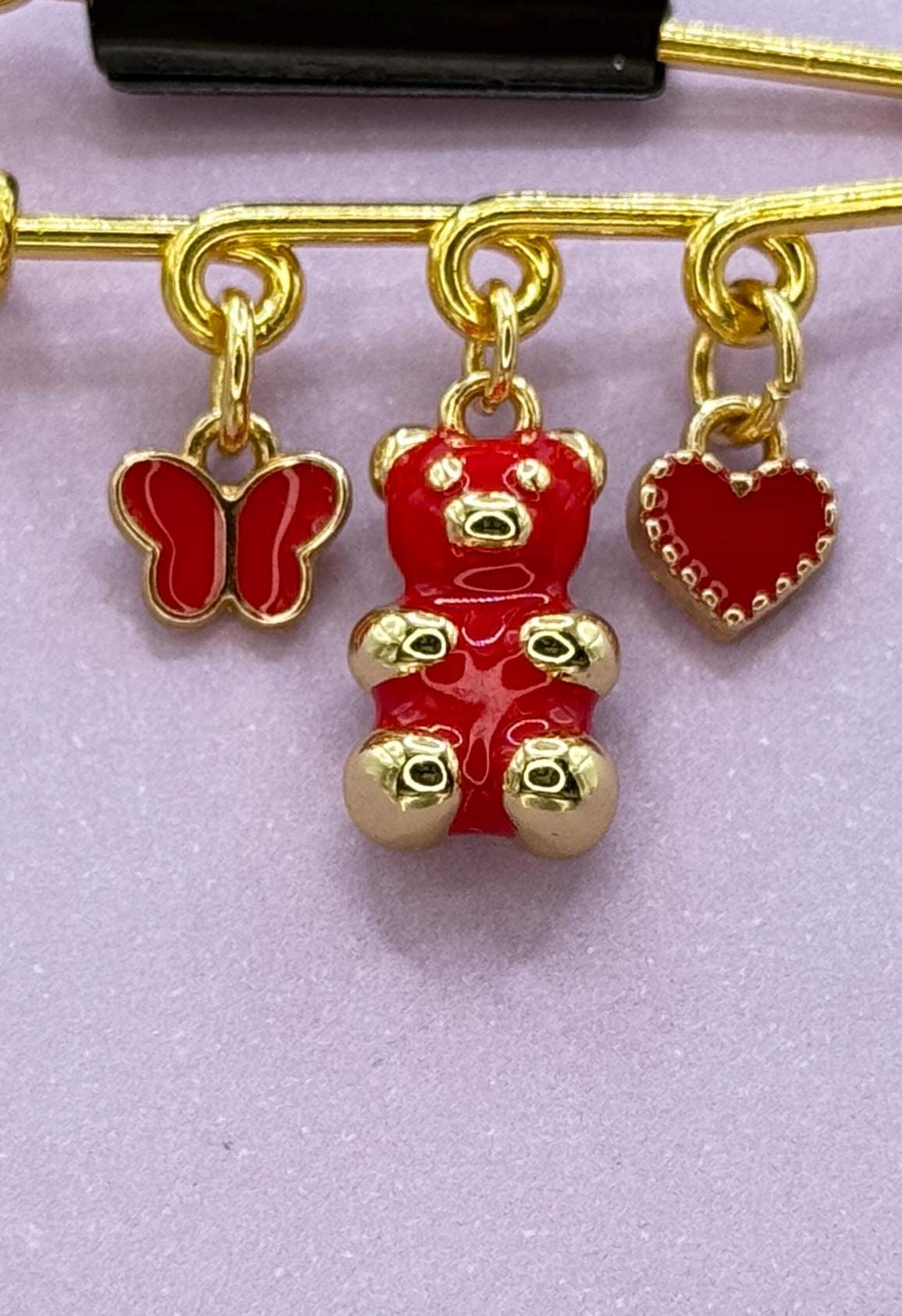 Hearts are Aflutter Pin Brooch – Valentine’s Day Collection | Gift for Her | Hat Pin | Bag Pin