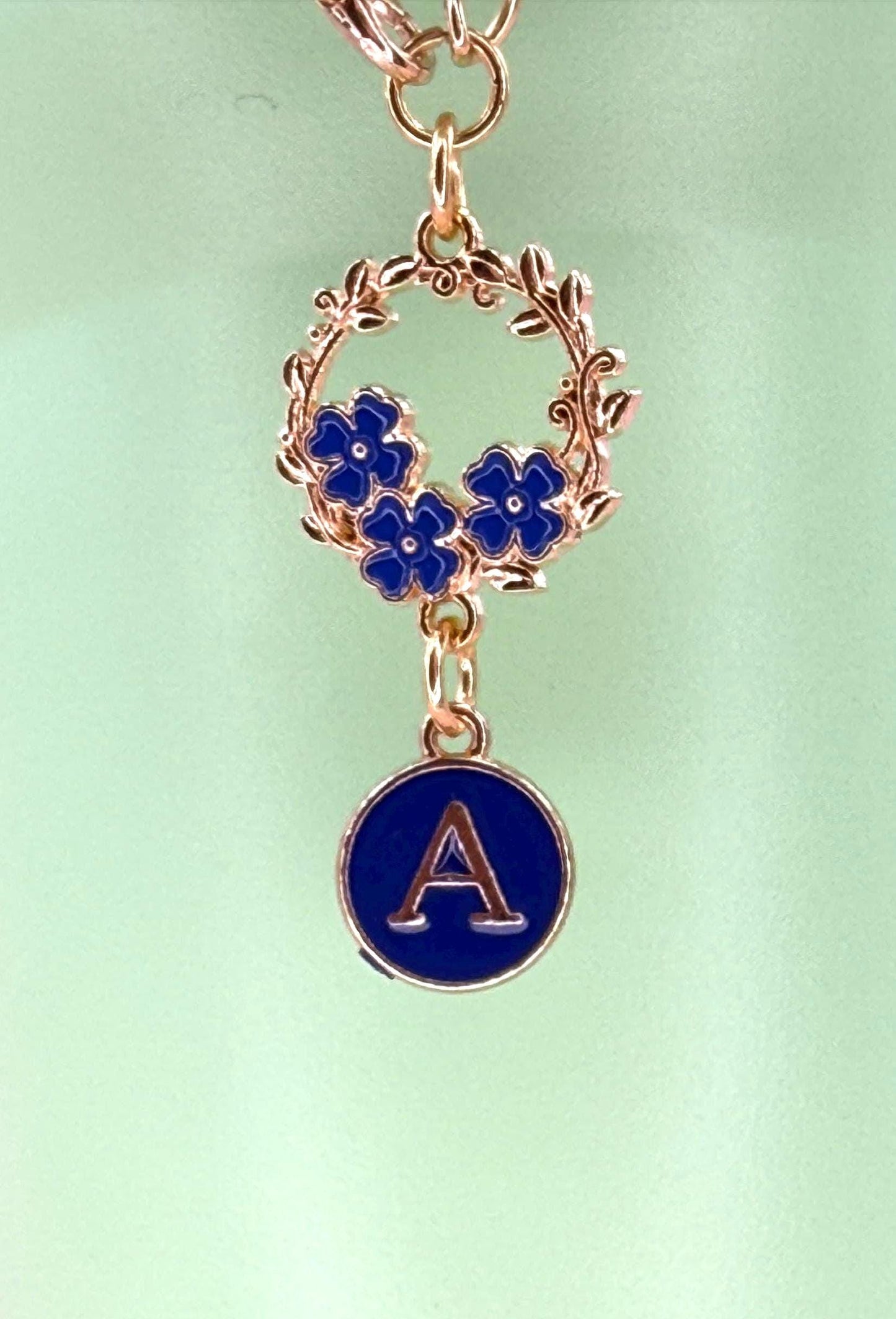 Enamel Flower Wreath Tumbler Charm β Elegant Stanley Cup Accessories, Gold Chain Bow & Heart, Gift for Her Olivia Rodrigo
