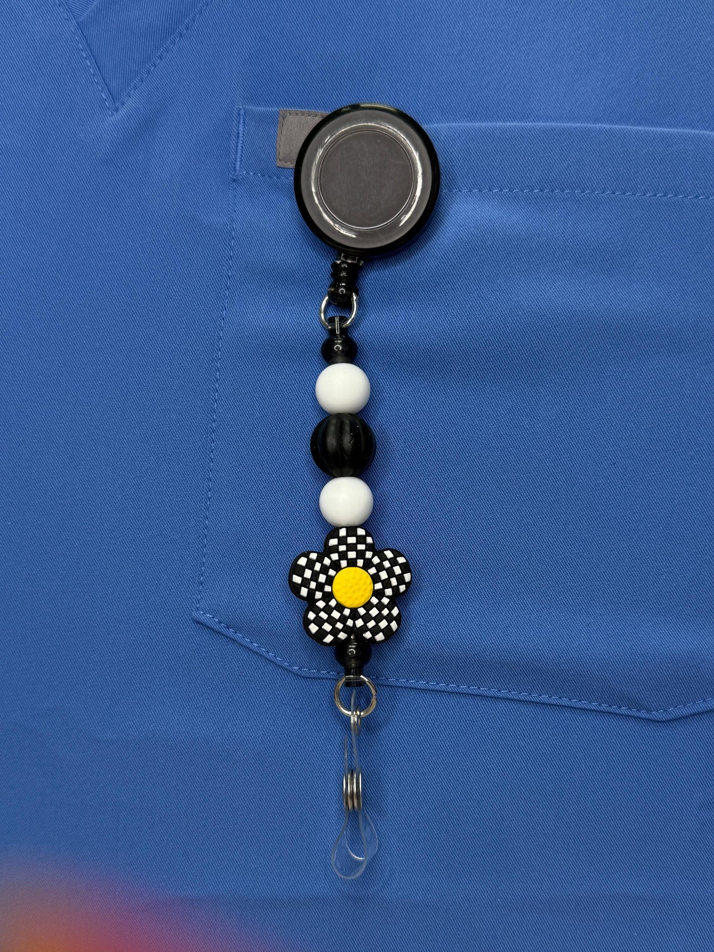 Medical Id Beaded Badge Reel Five-Petal Flower Focal Retractable ID Holder for Nurses, Rpn, Rn and PSWs, Vet Tech, Dentistry Grad Gift