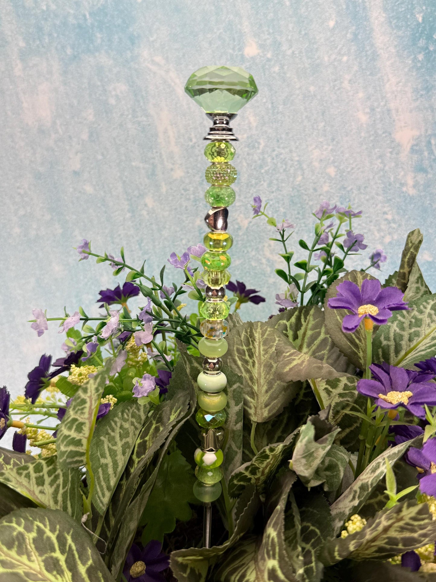 Fairy Garden Suncatcher Stakes – 15” Diamond-Topped Beaded Plant Decor for Gardens, Gifts & Planters