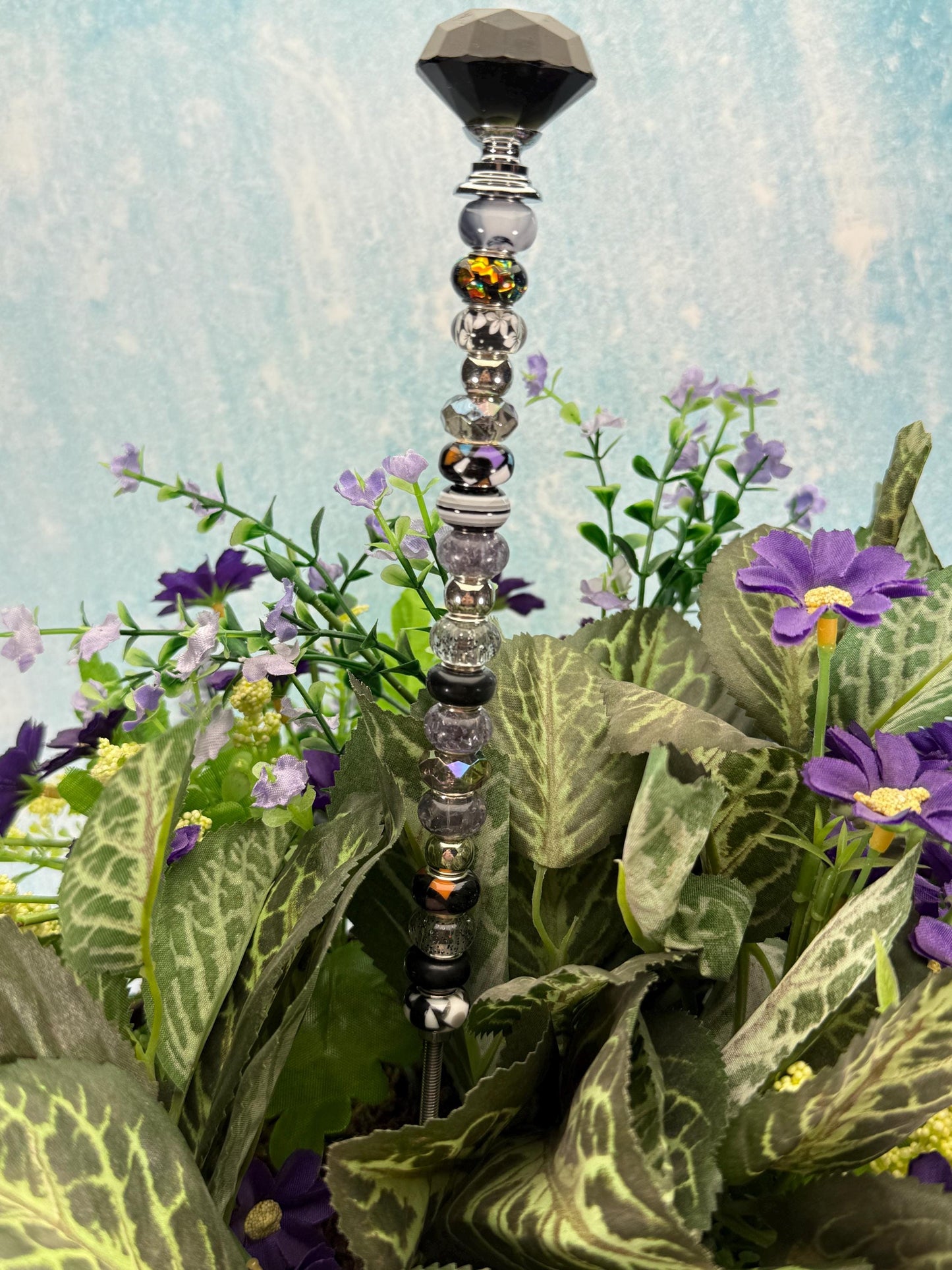 Fairy Garden Suncatcher Stakes – 15” Diamond-Topped Beaded Plant Decor for Gardens, Gifts & Planters