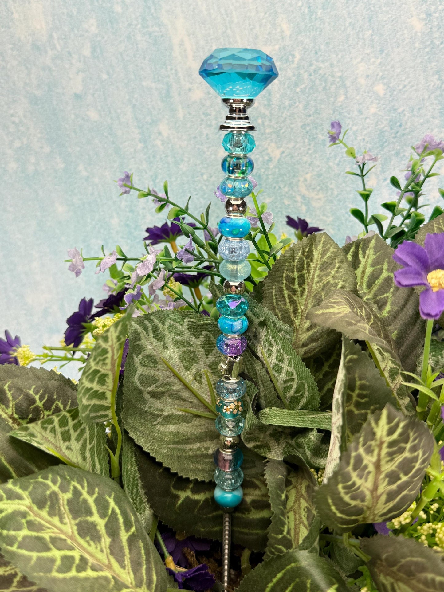 Fairy Garden Suncatcher Stakes – 15” Diamond-Topped Beaded Plant Decor for Gardens, Gifts & Planters