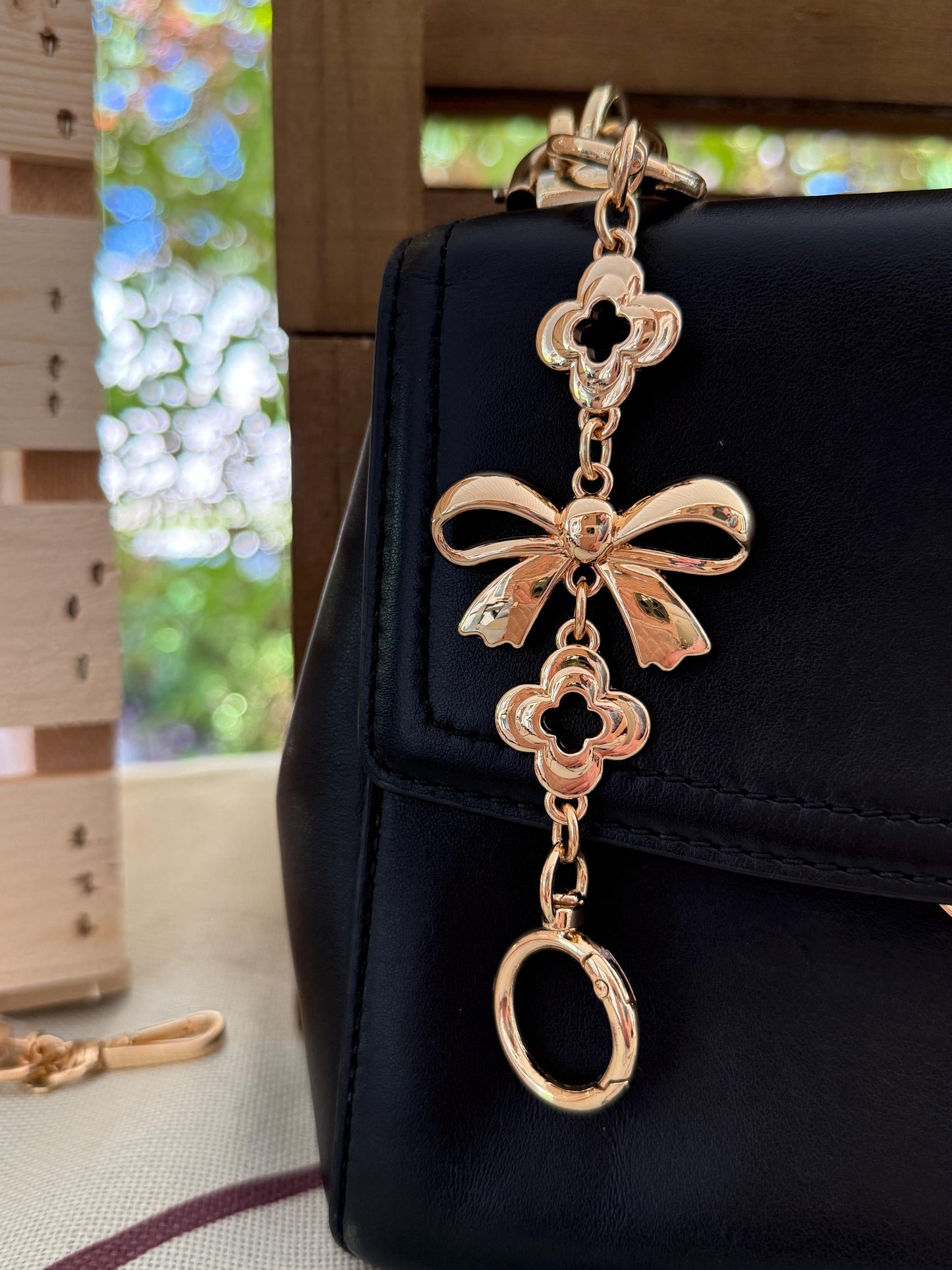 Gold coloured Purse Key Finder: Handmade Handbag Charm Jewelry