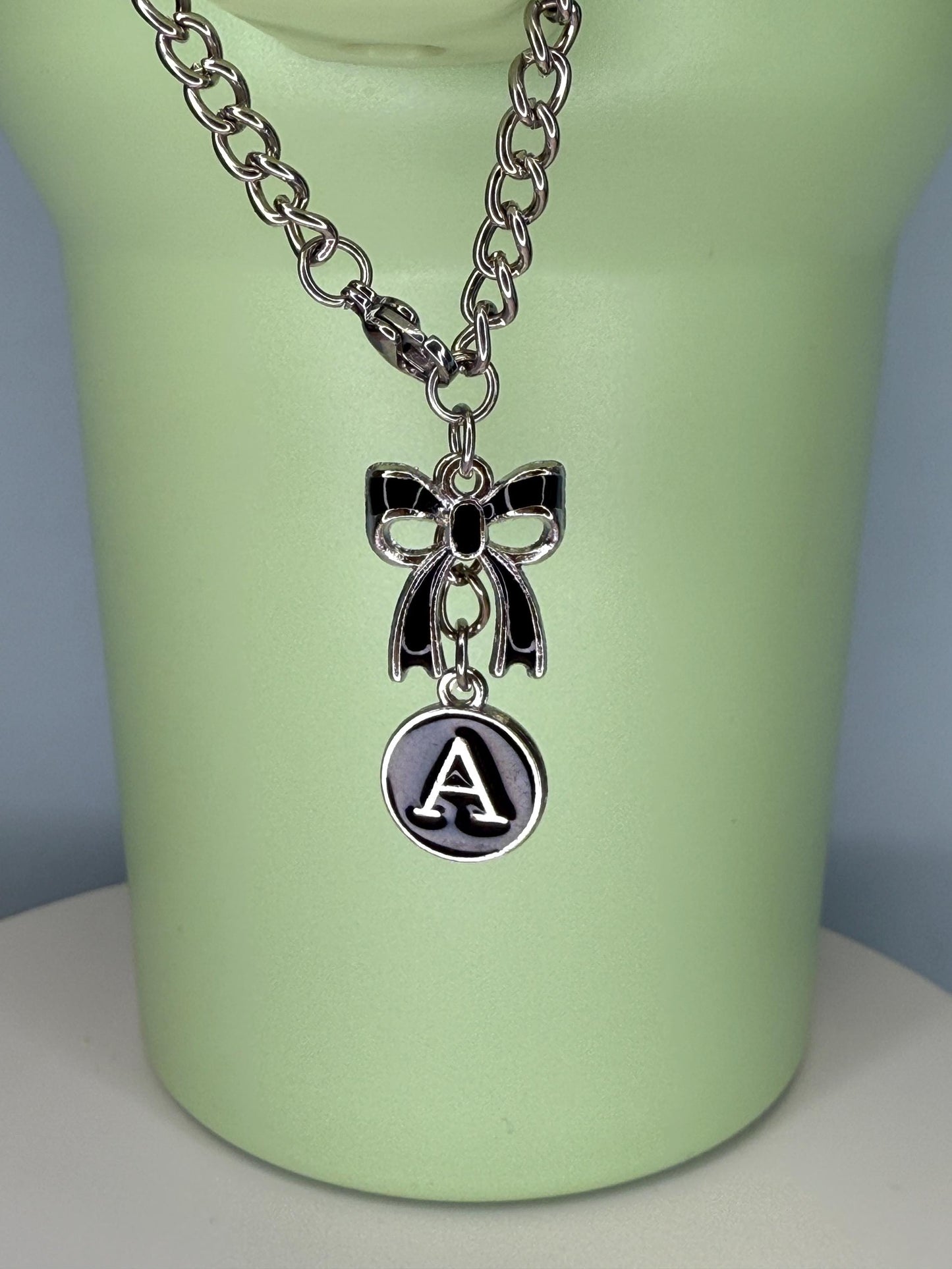 Black Letter A-Z avail Enamel Charms