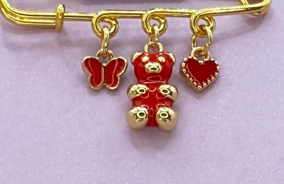 Hearts are Aflutter Pin Brooch – Valentine’s Day Collection | Gift for Her | Hat Pin | Bag Pin