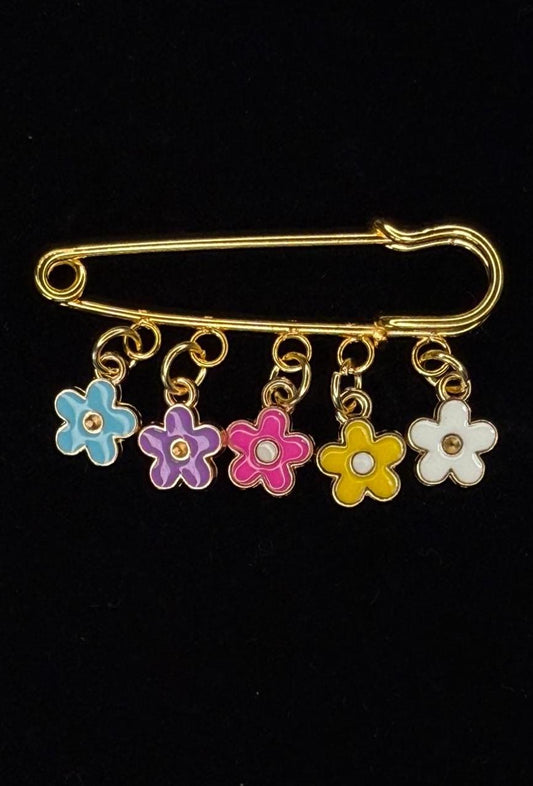 Hearts are Aflutter Pin Brooch – Valentine’s Day Collection | Gift for Her | Hat Pin | Bag Pin | Lapel Pin