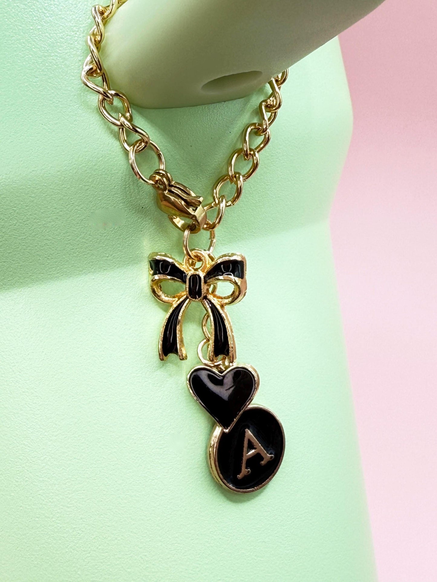 Personalized Initial Tumbler Charm Chain Bow & Heart, Custom Enamel Letter Stanley Cup, Elegant Gift for Her (6 Colors) Olivia Rodrigo