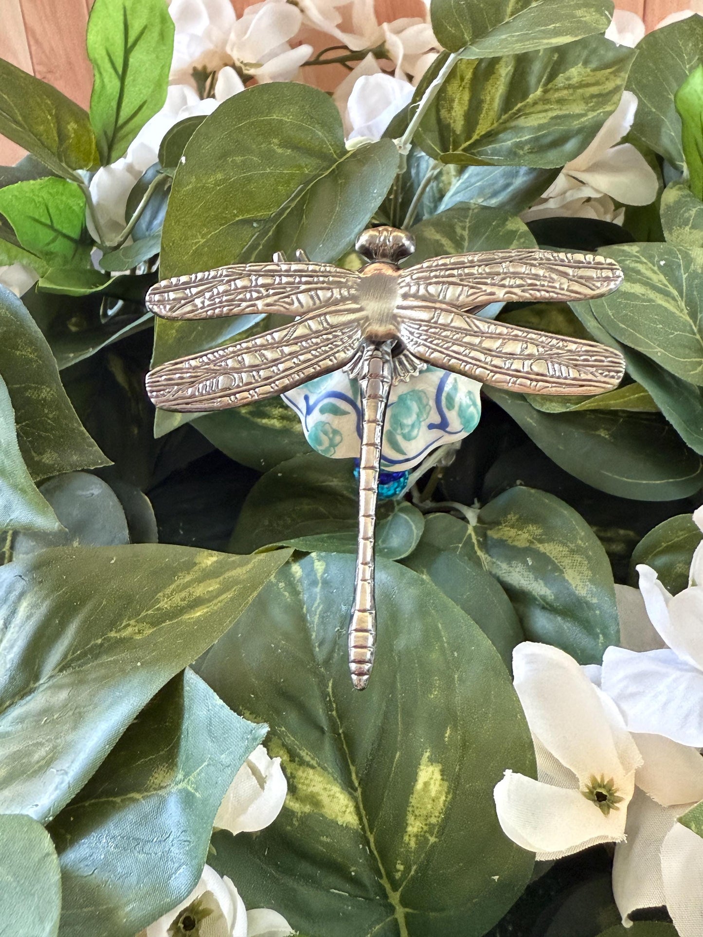 Giant Dragonfly Garden Suncatcher Stakes – 10” Beaded Plant Decor with Ceramic Mushroom and metal bug topper