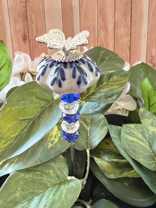Butterfly Garden Suncatcher Stakes – 10” Beaded Plant Decor with Ceramic and metal bug topper