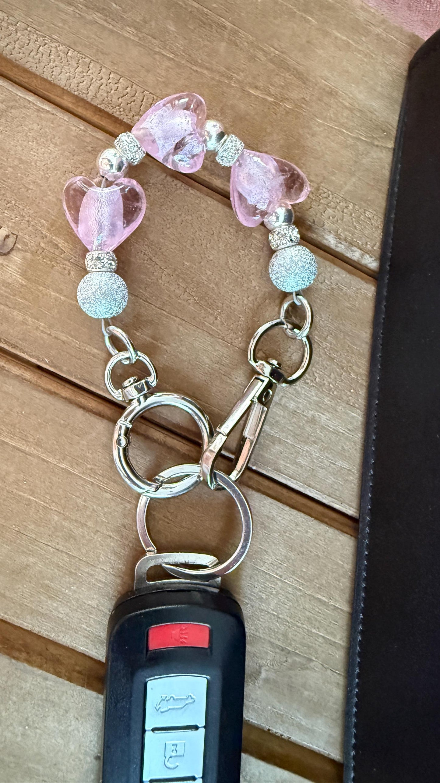 Dragonfly Keyfob Purse Clip | Glass Heart Beads with Gold or Silver Hardware | Convertible Wristlet & Purse Décor