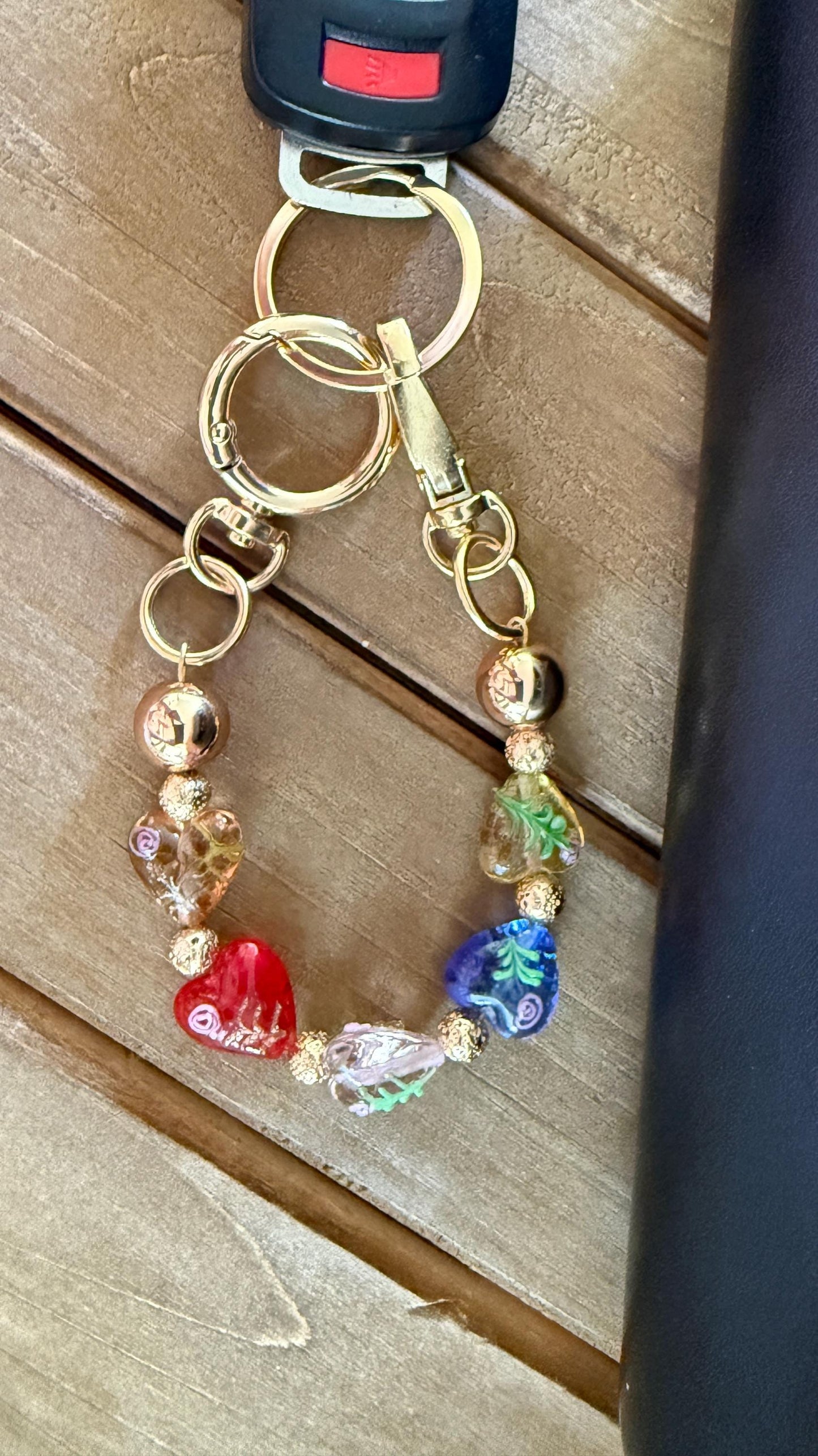 Dragonfly Keyfob Purse Clip | Glass Heart Beads with Gold or Silver Hardware | Convertible Wristlet & Purse Décor